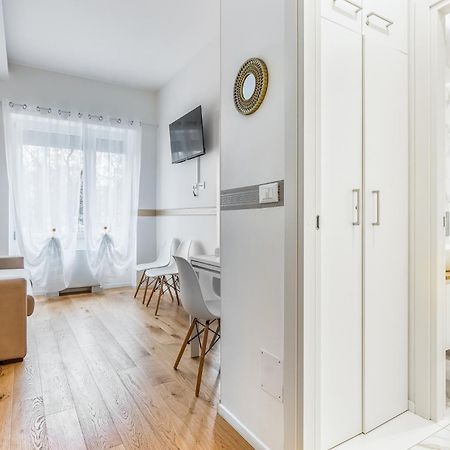 Milano Vetra-Parco Delle Basiliche 2 Pax- Wifi- Banfi Lägenhet Exteriör bild